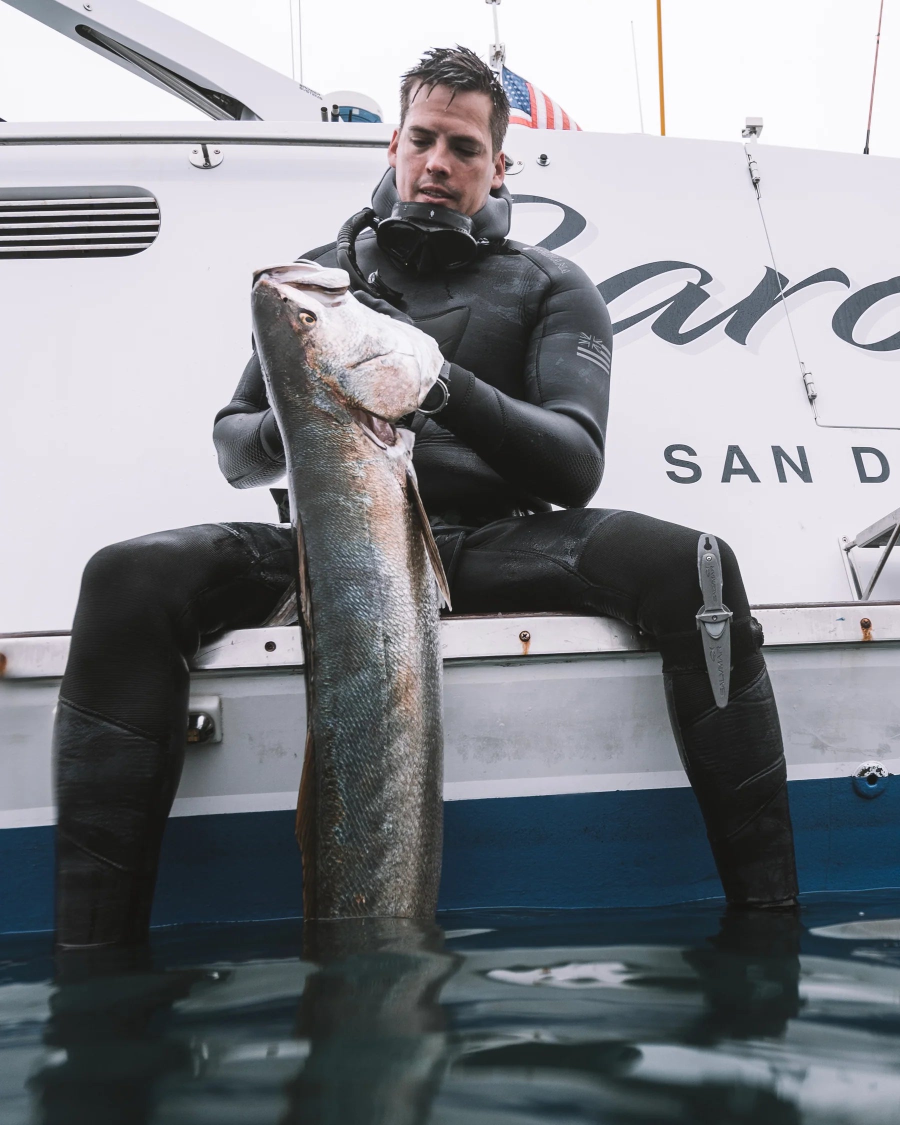 WAIHANA 7.5mm Mens Wetsuit - Tropicam Black